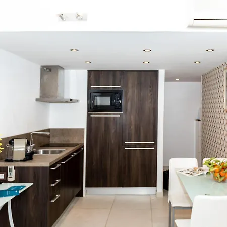 Sweett - Maison Blanche * Juan-les-Pins